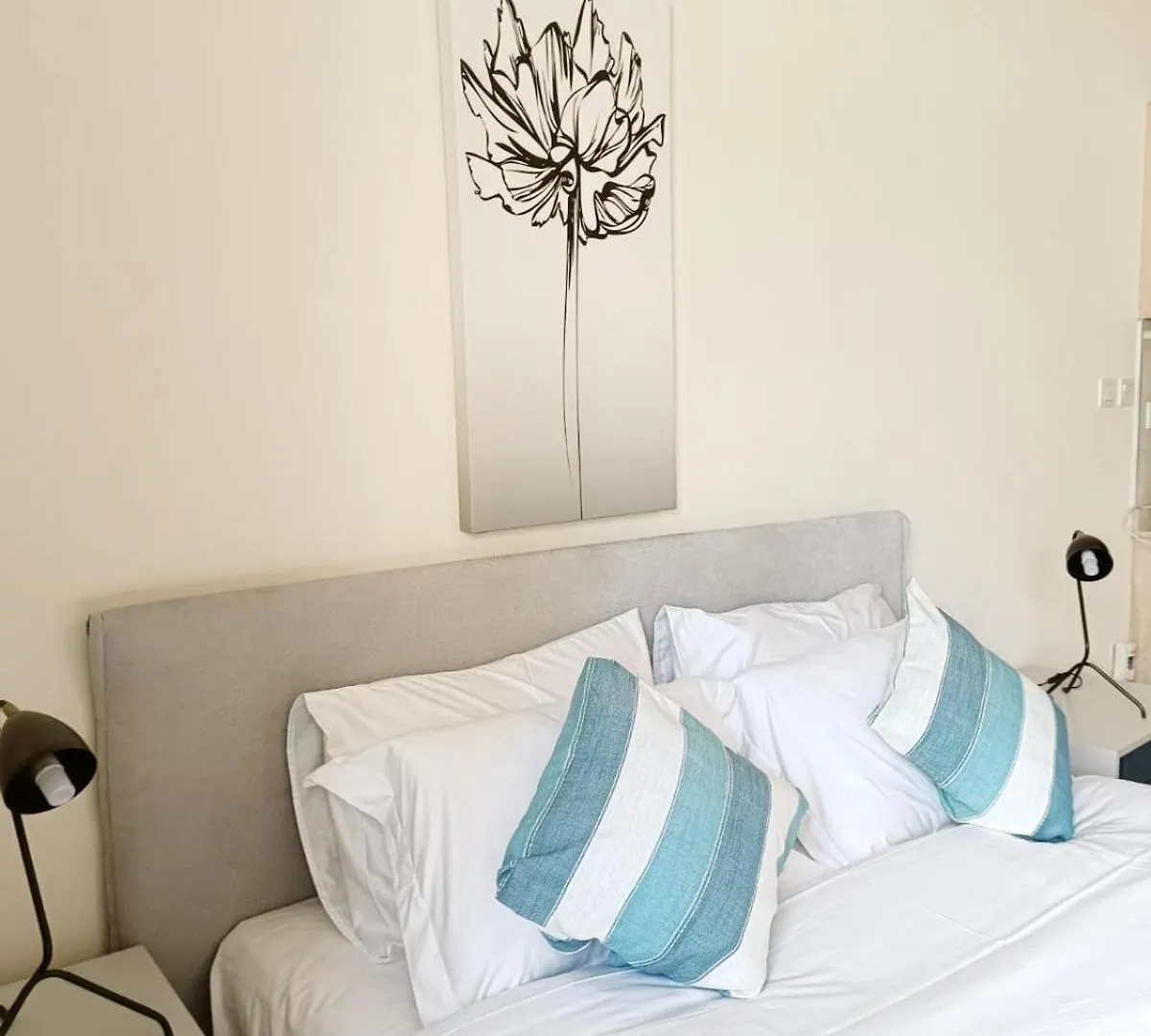 Apartment Superior Stay- Sleek & Modern Studio In Business Bay Dubai
