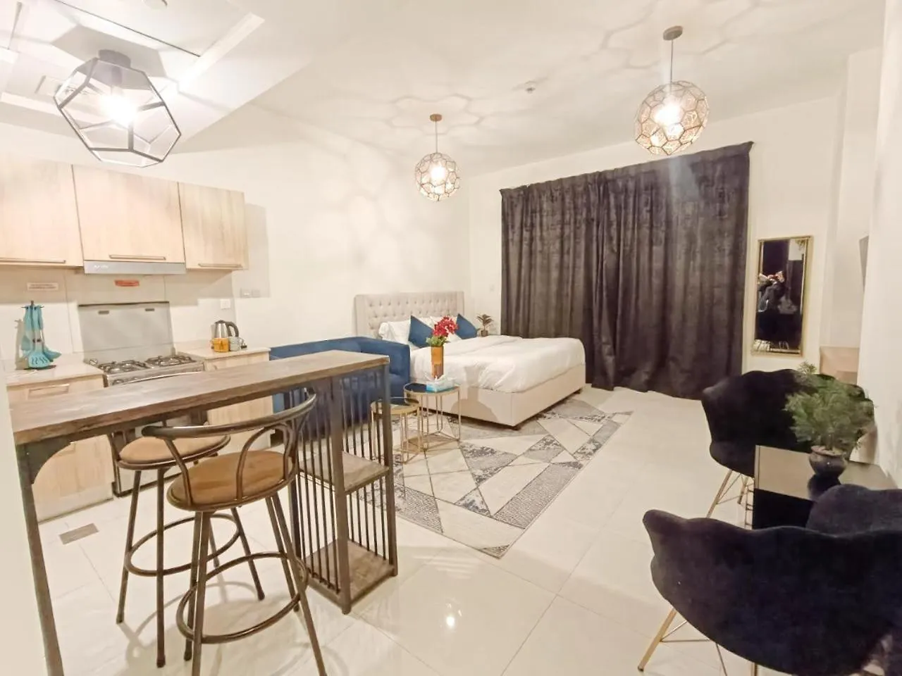 Superior Stay- Sleek & Modern Studio In Business Bay Dubai