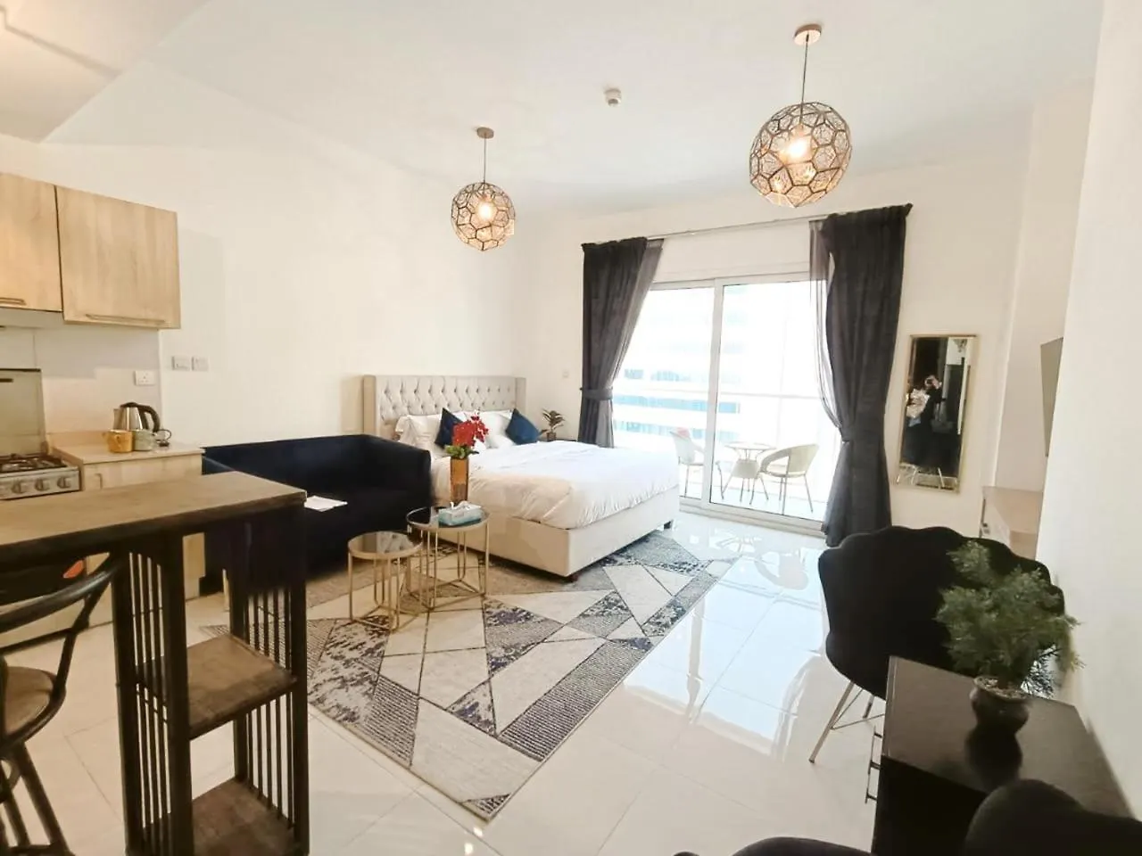 Apartment Superior Stay- Sleek & Modern Studio In Business Bay Dubai